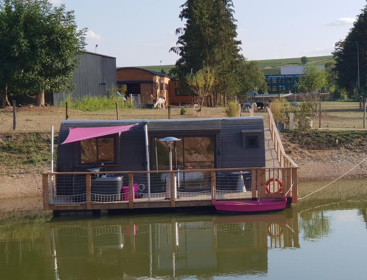 Lodges Des Grands Crus Chablis Buitenkant foto